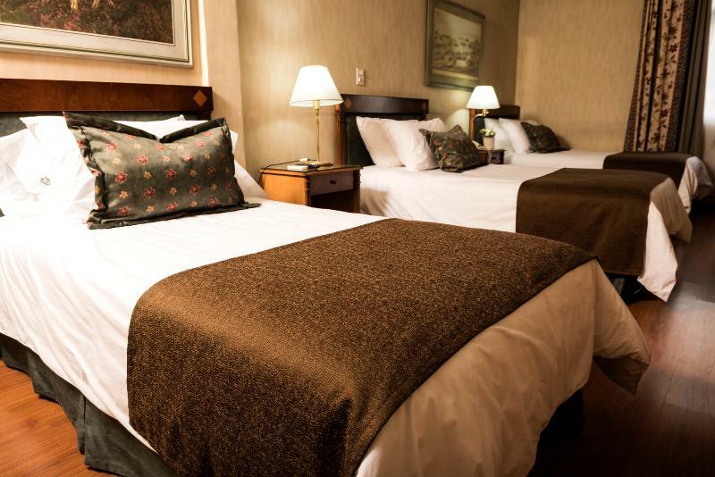 Mayflower Hotel