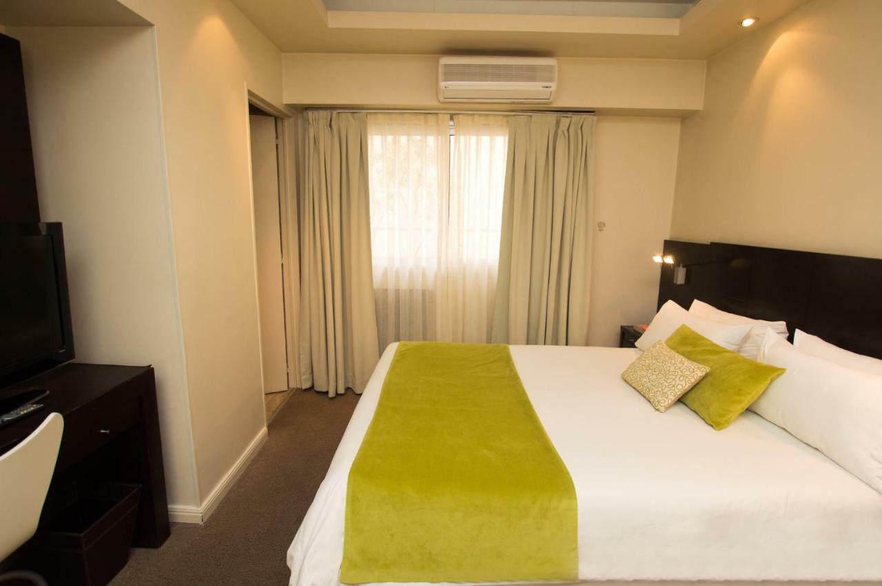 Ulises Recoleta Hotel 4*
