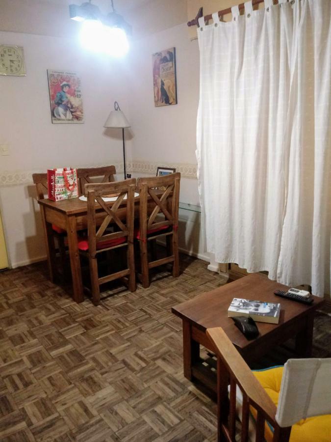 Apartment Calido En Parque Lezama Buenos Aires