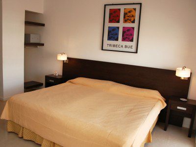 Up Apartment *