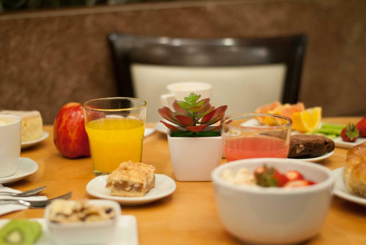 Ramada By Wyndham Centro Bed & Breakfast Buenos Aires