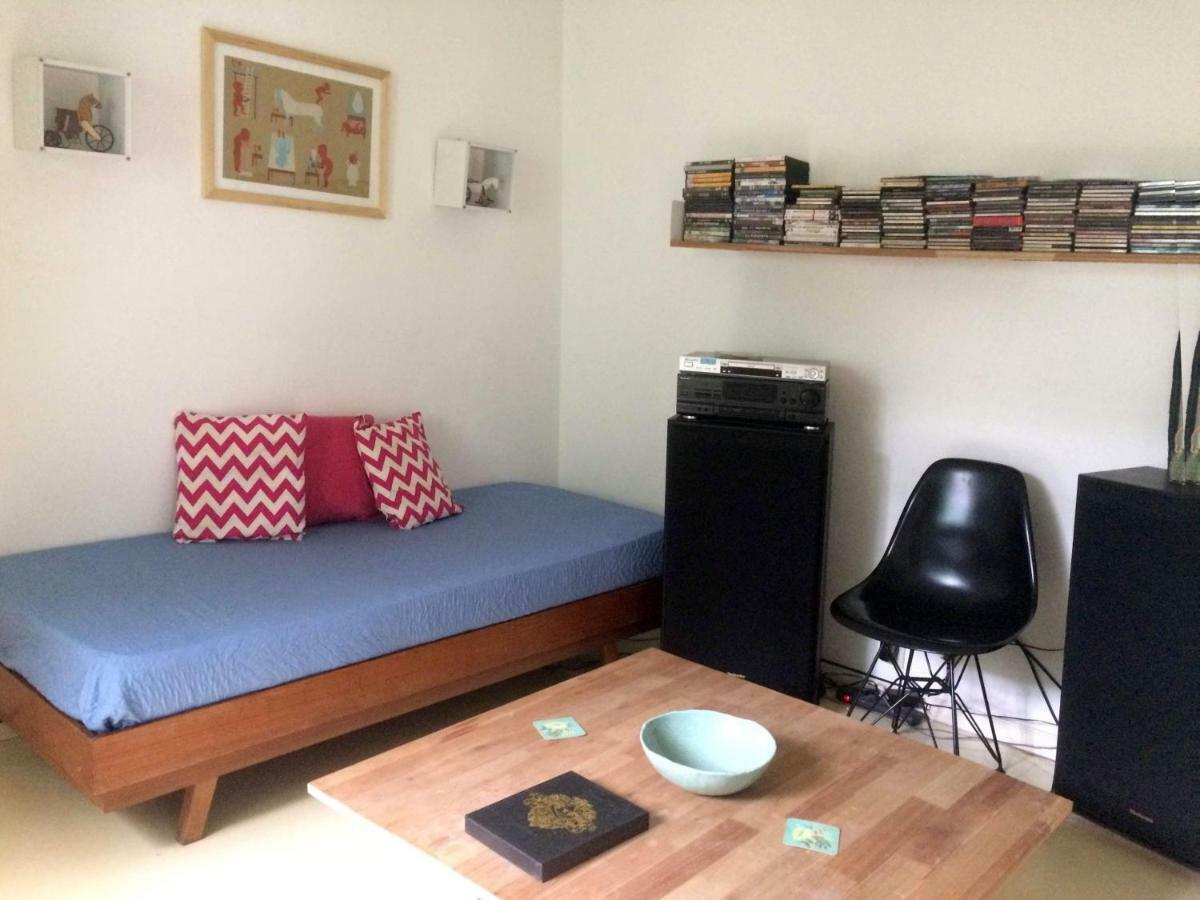 Only Women Palermo Blue Homestay