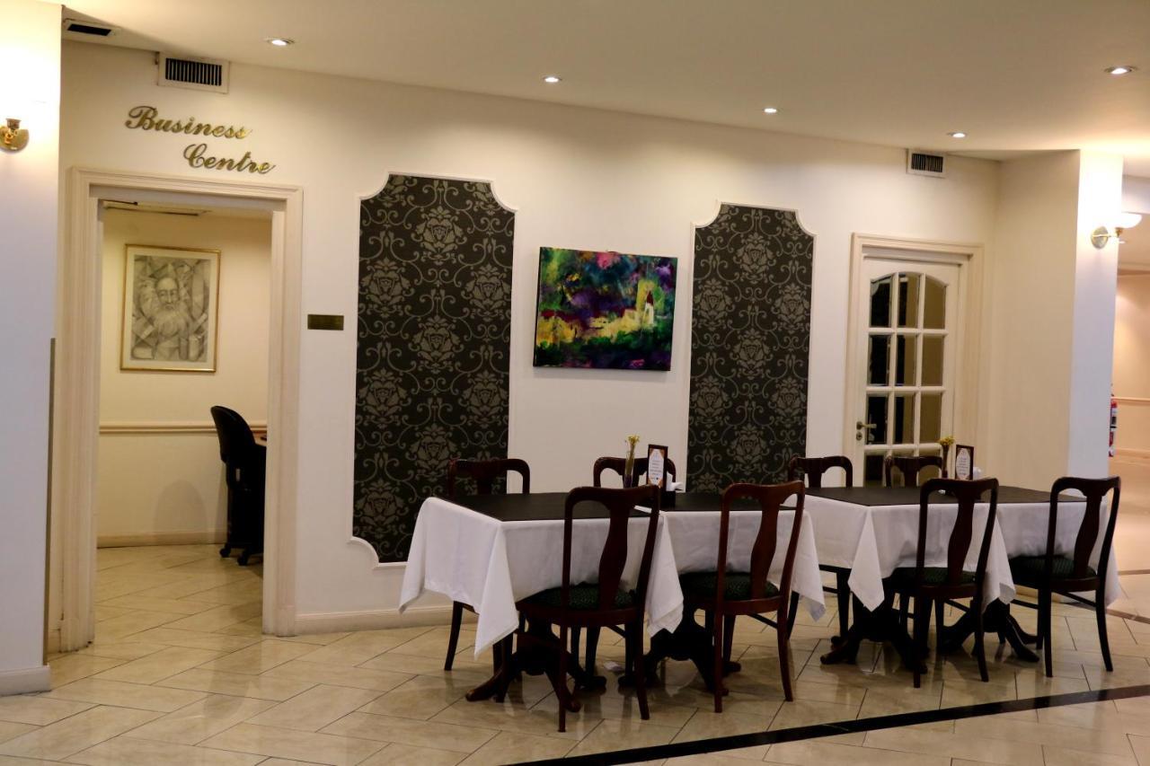 Hotel Centuria
