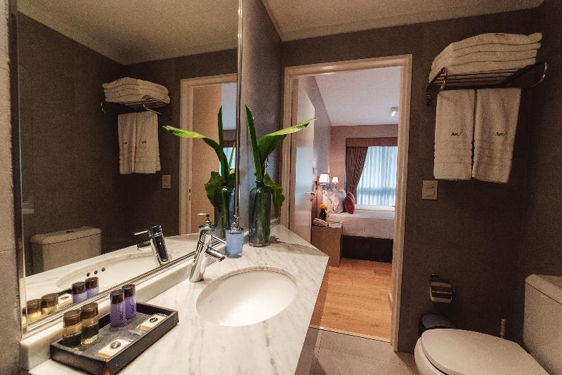 Arc Arenales & Aparthotel 4*