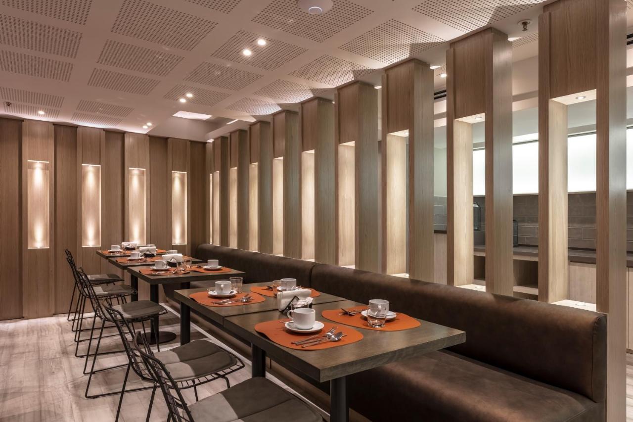 Hotel Huinid Obelisco Ciudad Autónoma de Buenos Aires