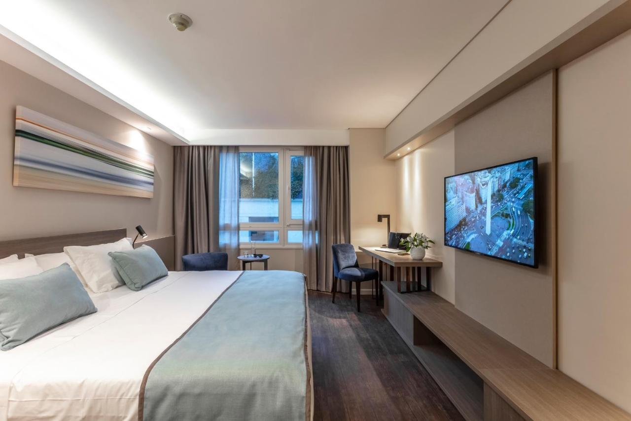 Hotel Huinid Obelisco 4*
