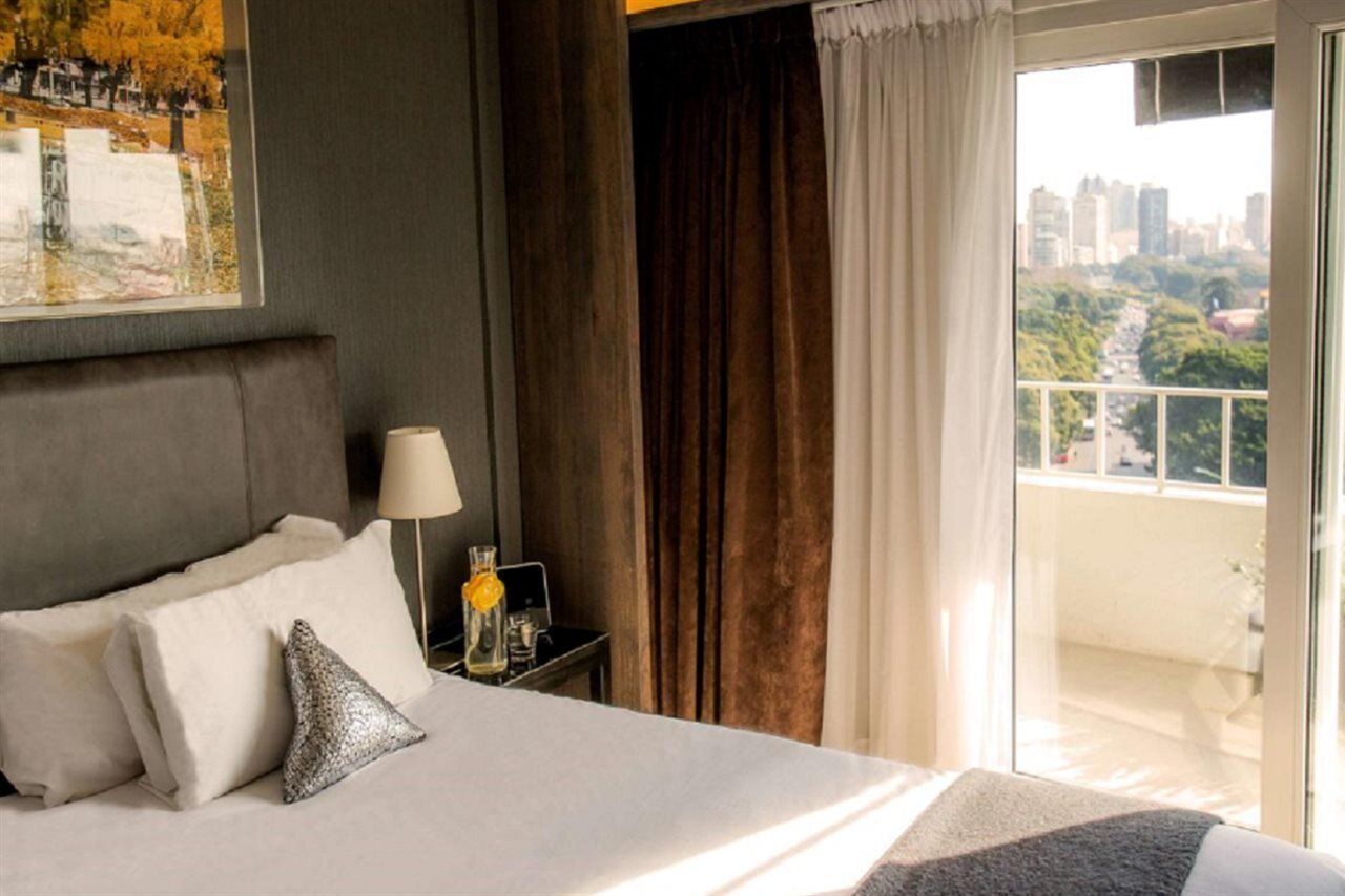 Hotel Esplendor Plaza Francia