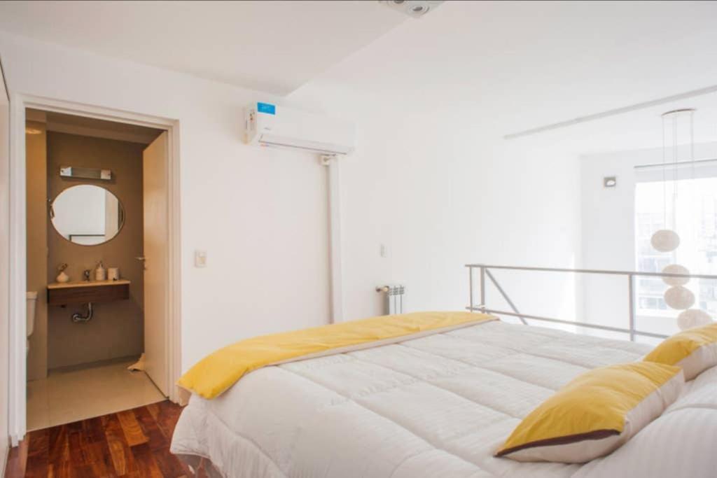 Luminosos Loft En Recoleta 2 Cuadras Del Subte