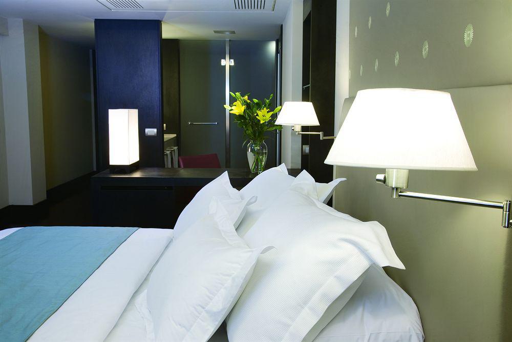 Nh 9 De Julio Hotel 4*