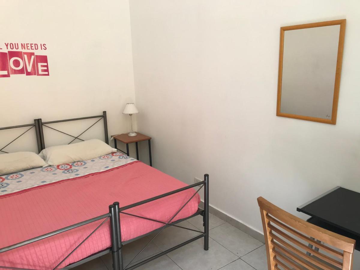 Reina Madre Hostel Buenos Aires