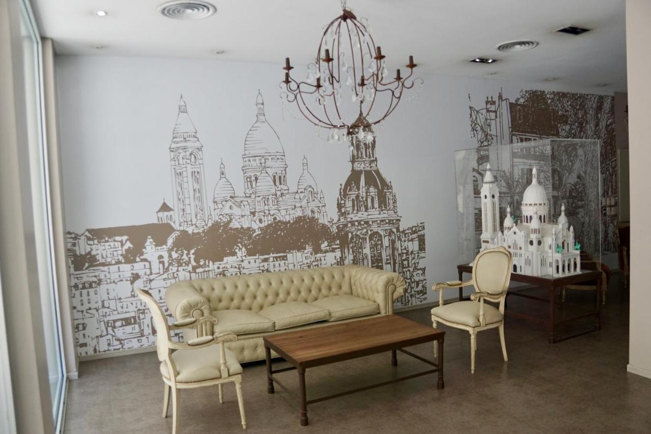 Modern With Private Balcony In San Telmo Apartment