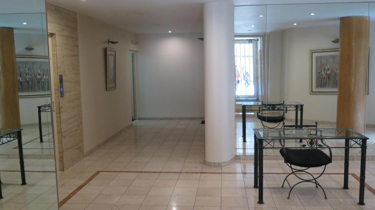 Fabulous And Quiet Apartment+balcony In Barrio Norte. Your Easy Access To Buenos Aires! Apartamento