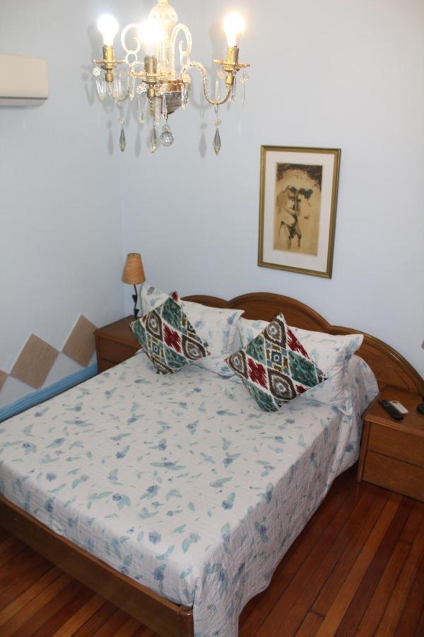 Castillo Apartment *