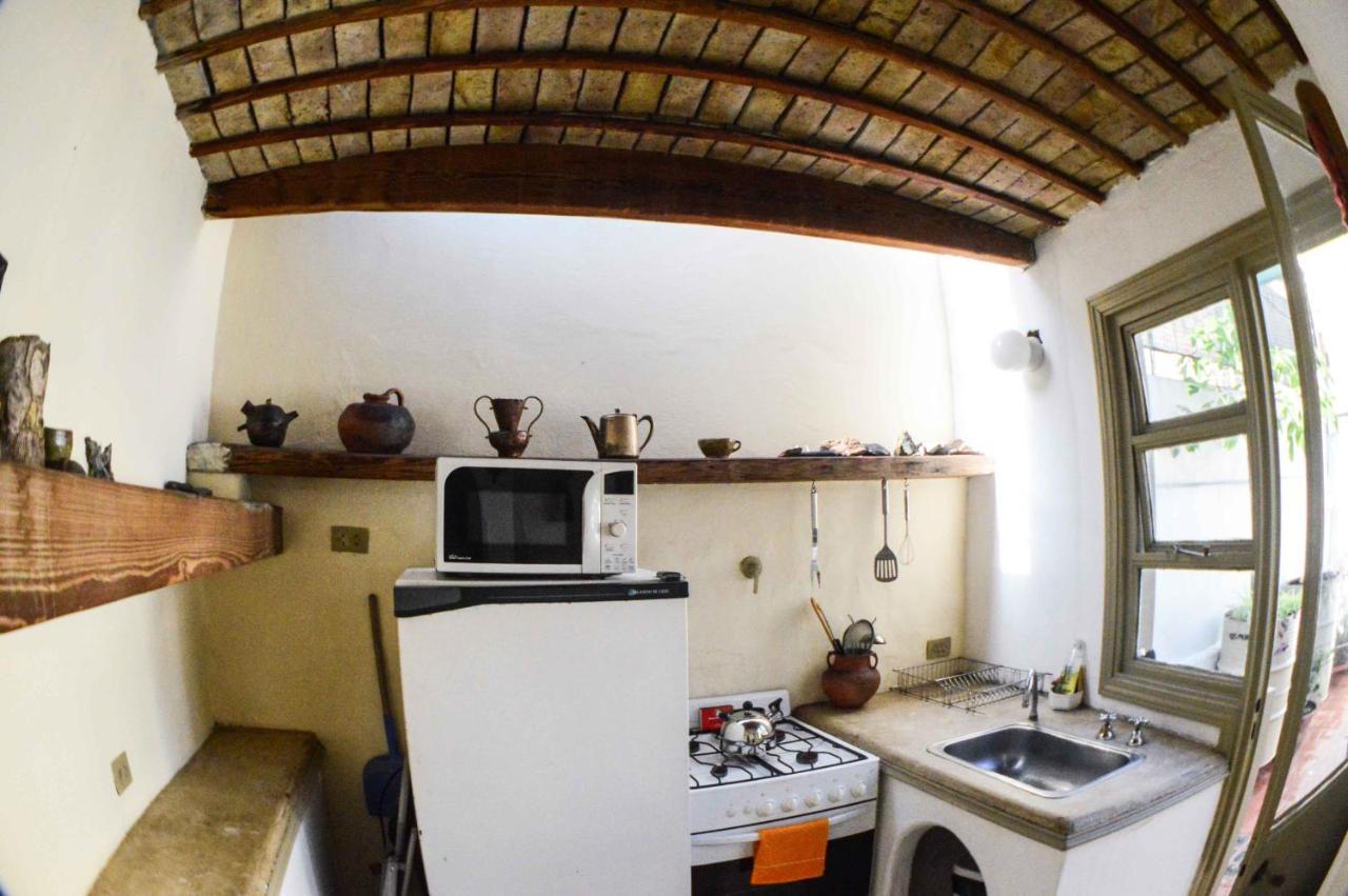 Bed & Breakfast Deptos En San Telmo Kohli House