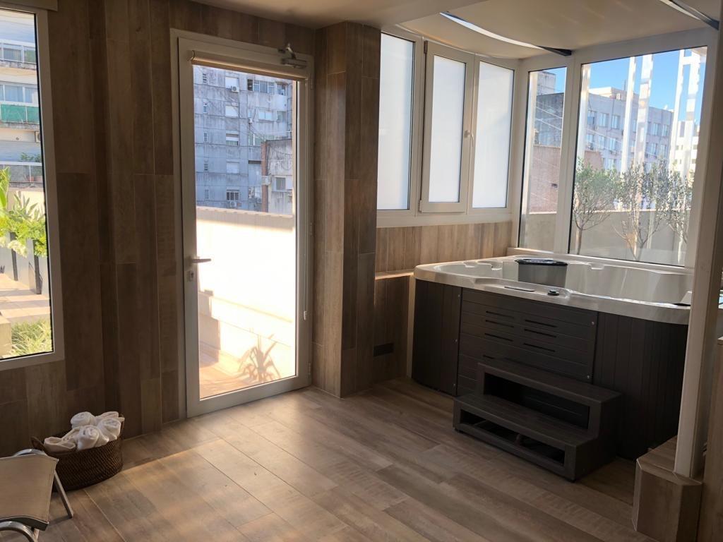 Huinid Obelisco 4*