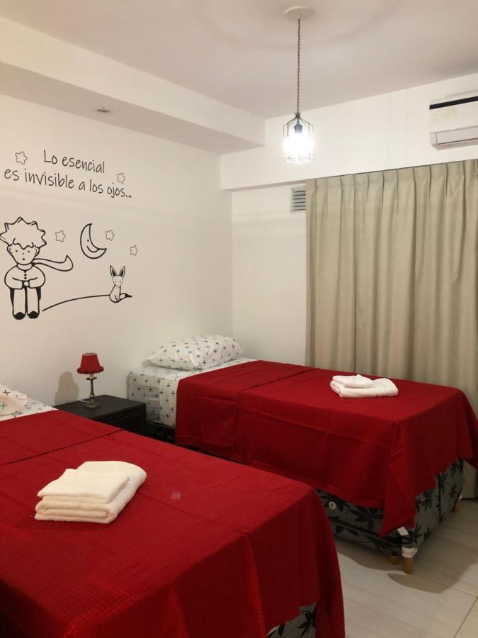 Lacroze Avenue Apartment