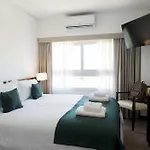 Hotel 6 De Octubre