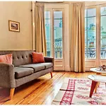 Casa Dante, No Cash Payments
