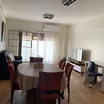3 Amplios Ambientes Excelente Ubicacion-Avenida Corrientes Almagro- Cerca De Todo