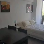 Hermoso Depto Sobre Calle Paraguay
