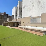 Modern Studio With Amenities In The Heart Of The City U4