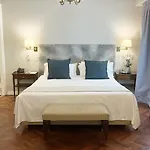 Lafayette Hotel
