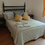 Excelente Departamento Con Balcon A La Calle Sobre Avenida