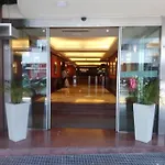 Avenida Corrientes, Obelisco, Cultura Y Confort