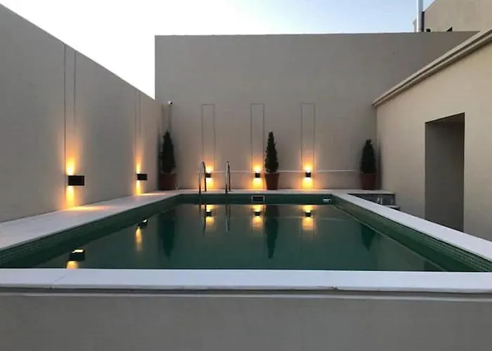 Deluxe Apartment In Excellent Location