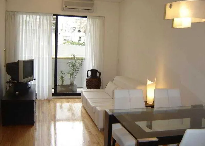 Premier Arenales Suites
