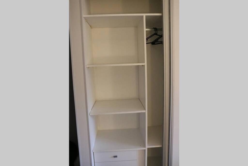 Muy Comodo Y Cerca De Todo, Ideal Para Jovenes ! * Buenos Aires