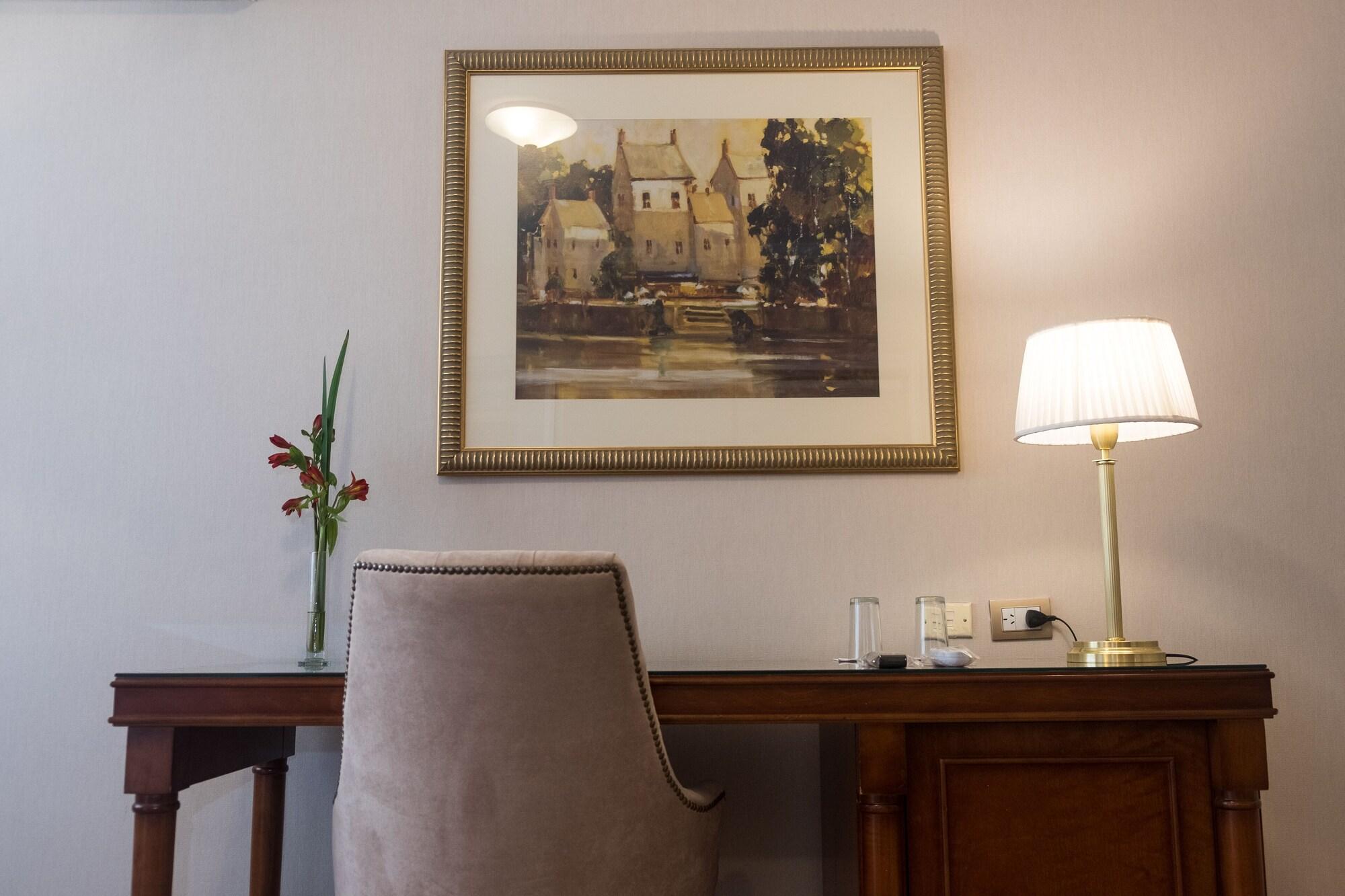Hotel Intersur Recoleta 4*