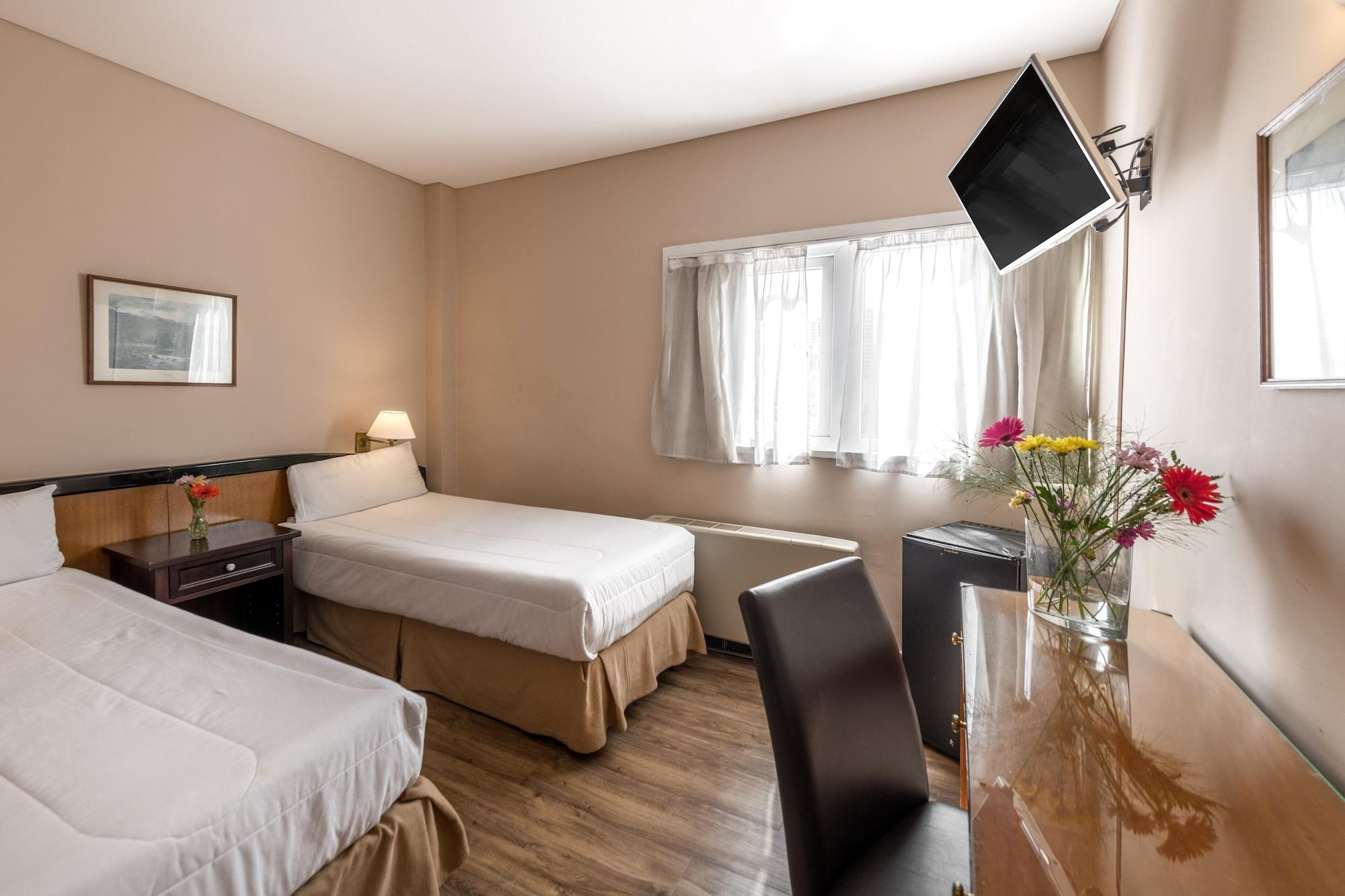 Hotel Exe Colón 4*