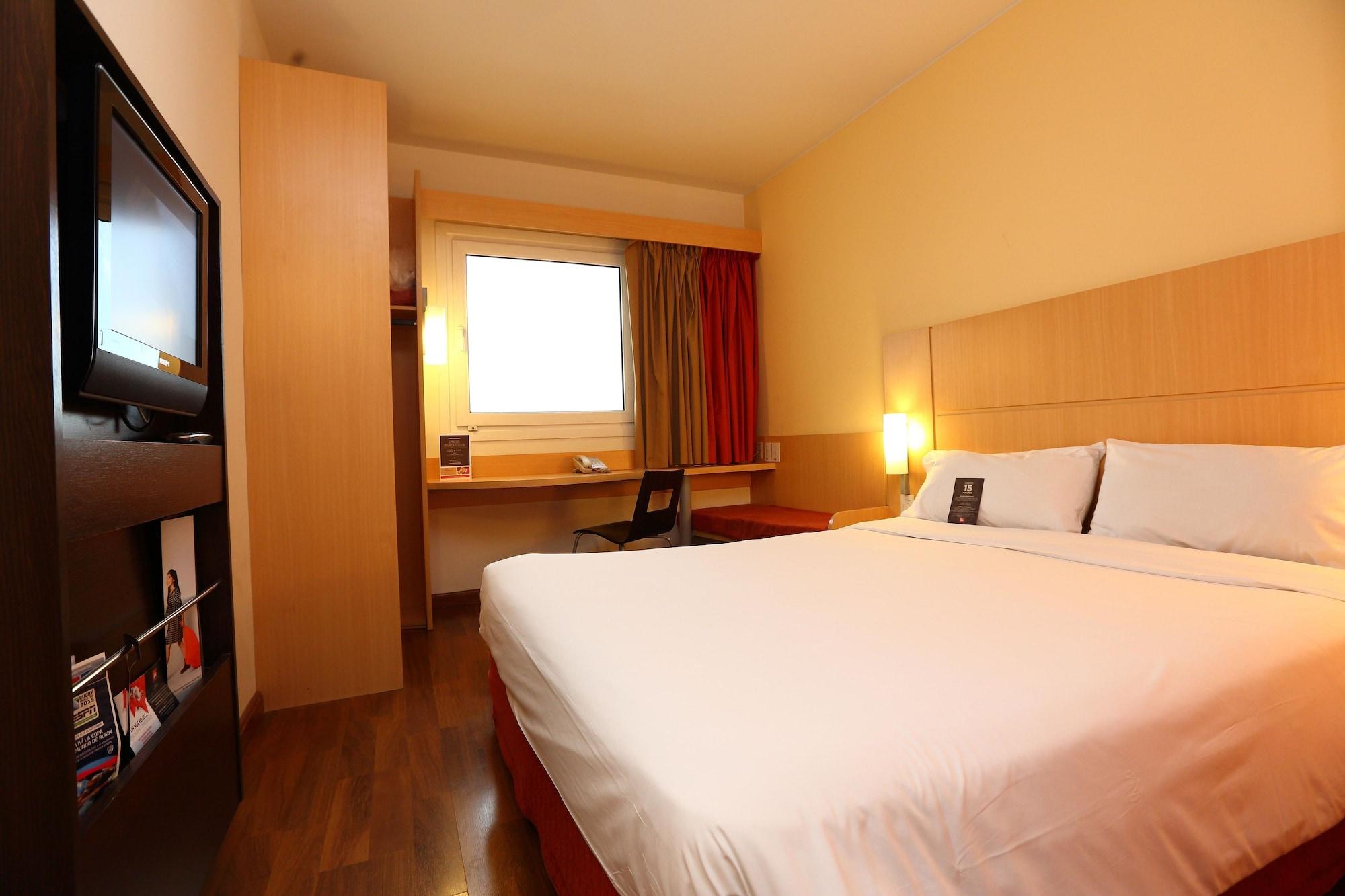 Ibis Obelisco