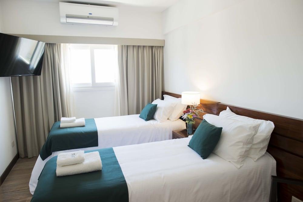 6 De Octubre Hotel Buenos Aires