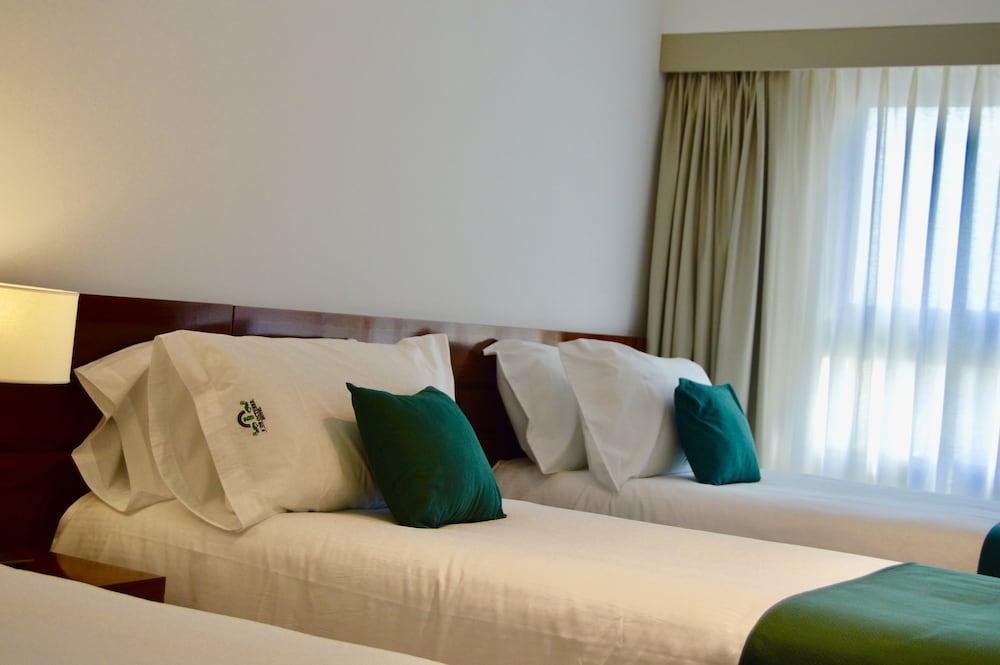 6 De Octubre Hotel Buenos Aires