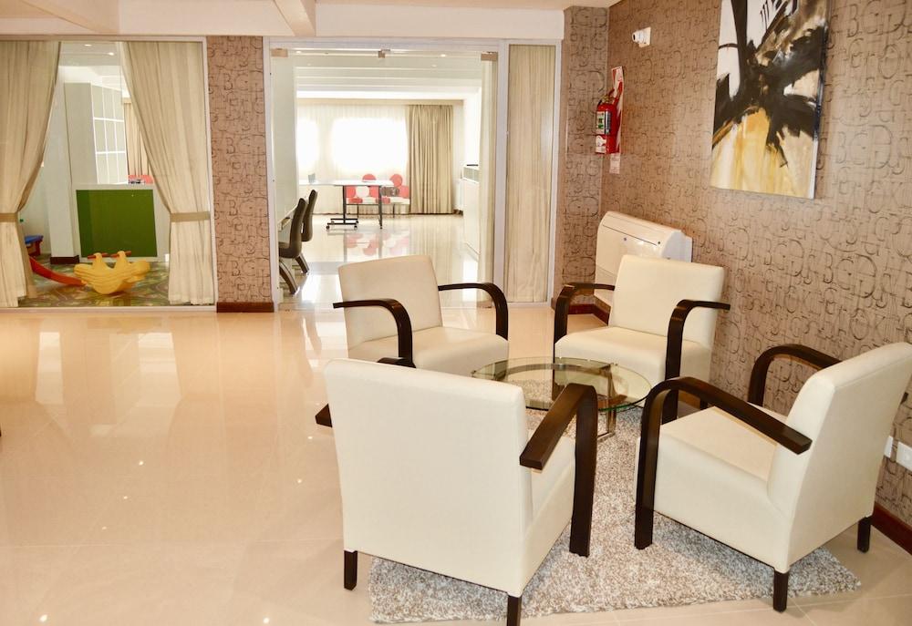 Hotel 6 De Octubre