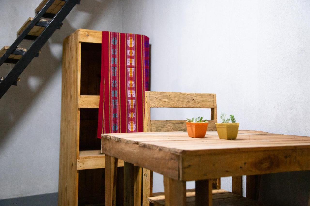 Medio Mundo Homestay