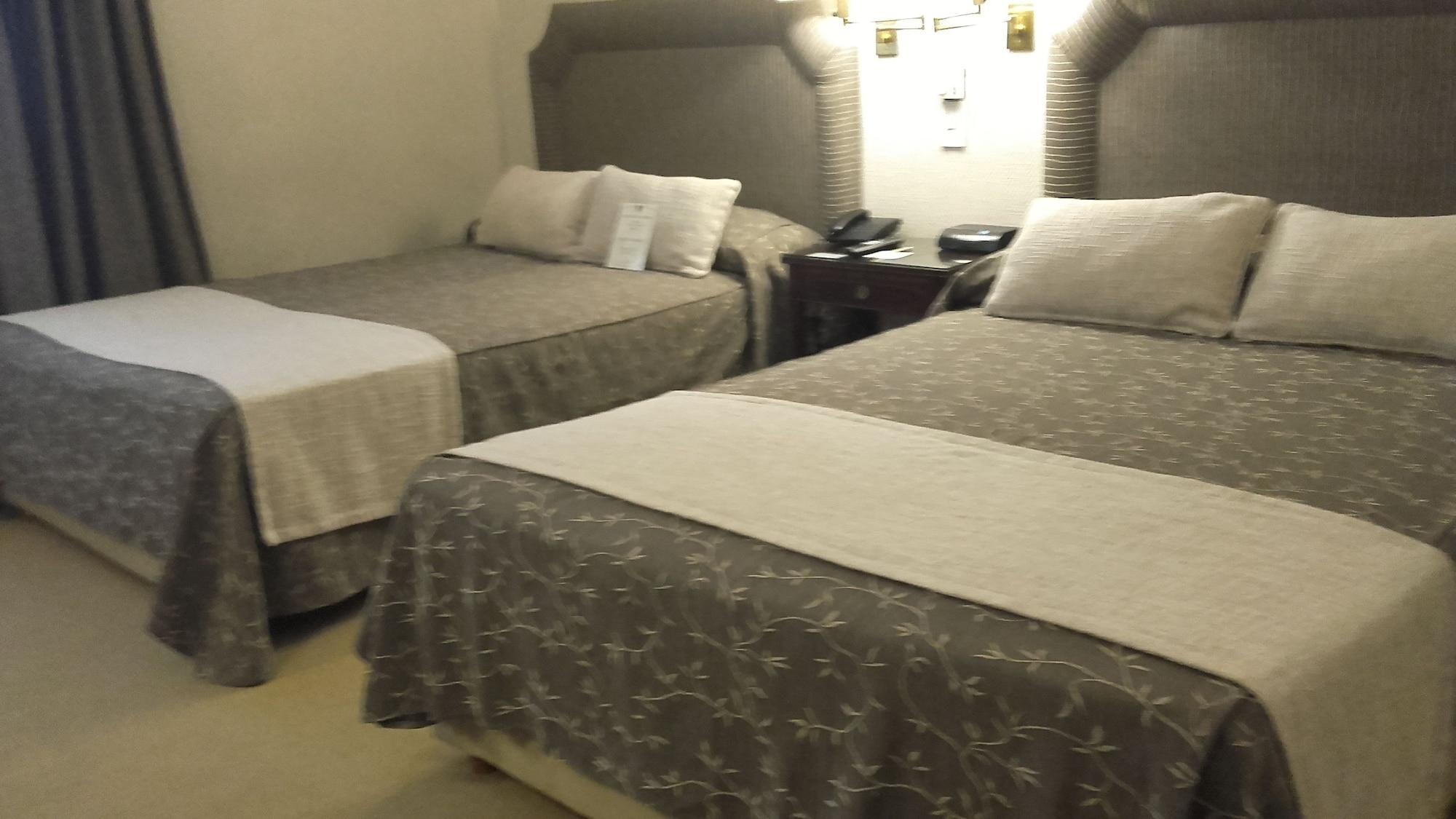 Lafayette Hotel 4*