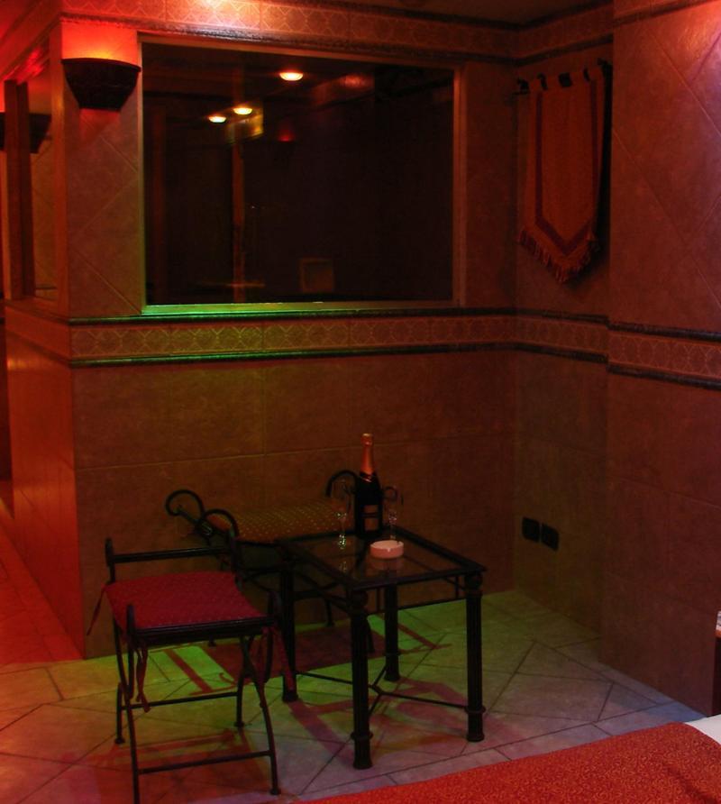 Dallas -motel- (adults Only) 2*