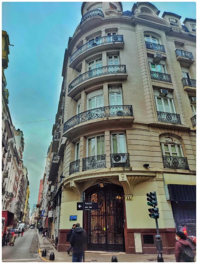 Casa Dante, No Cash Payments Buenos Aires