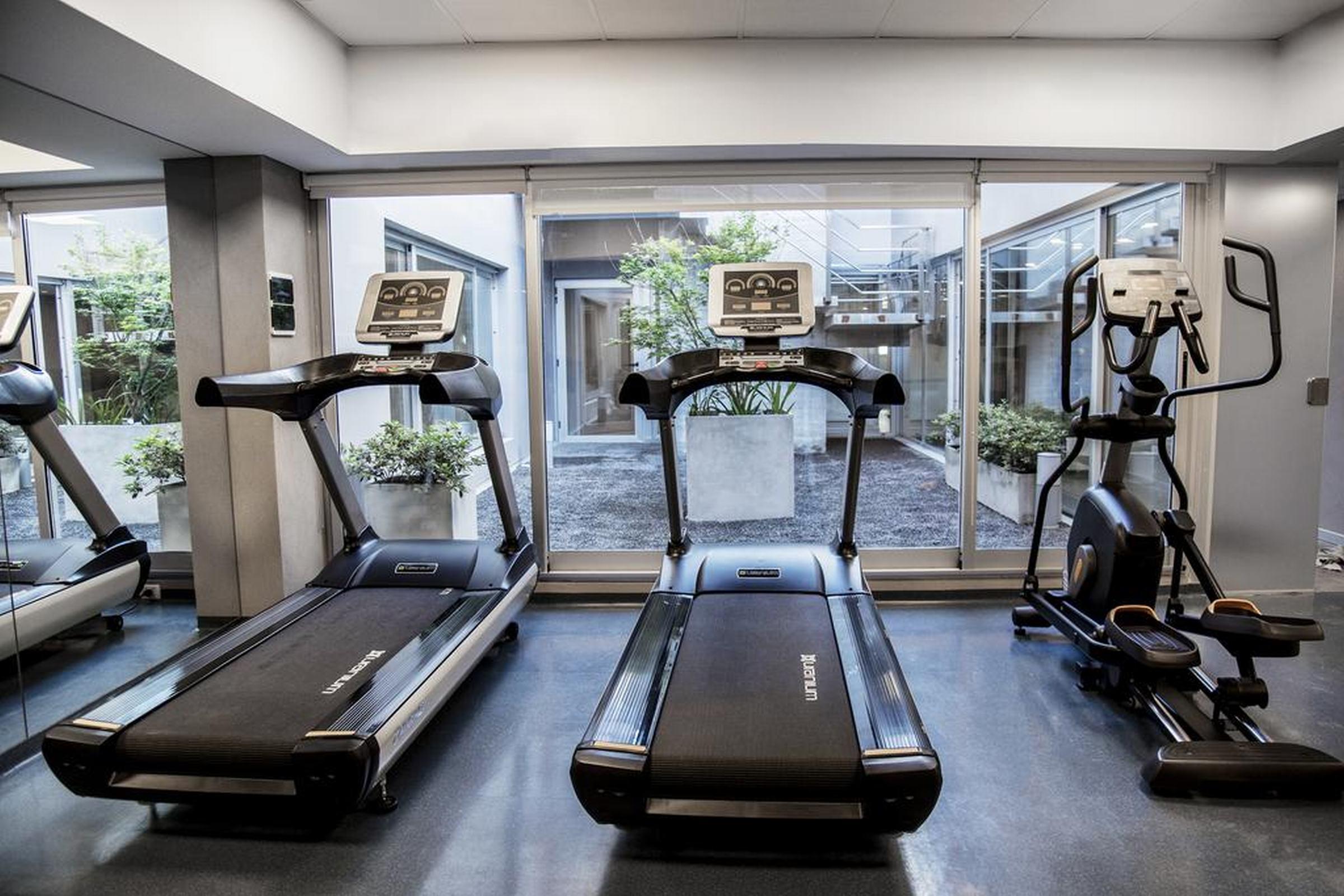 Downtown Aparthotel 3*