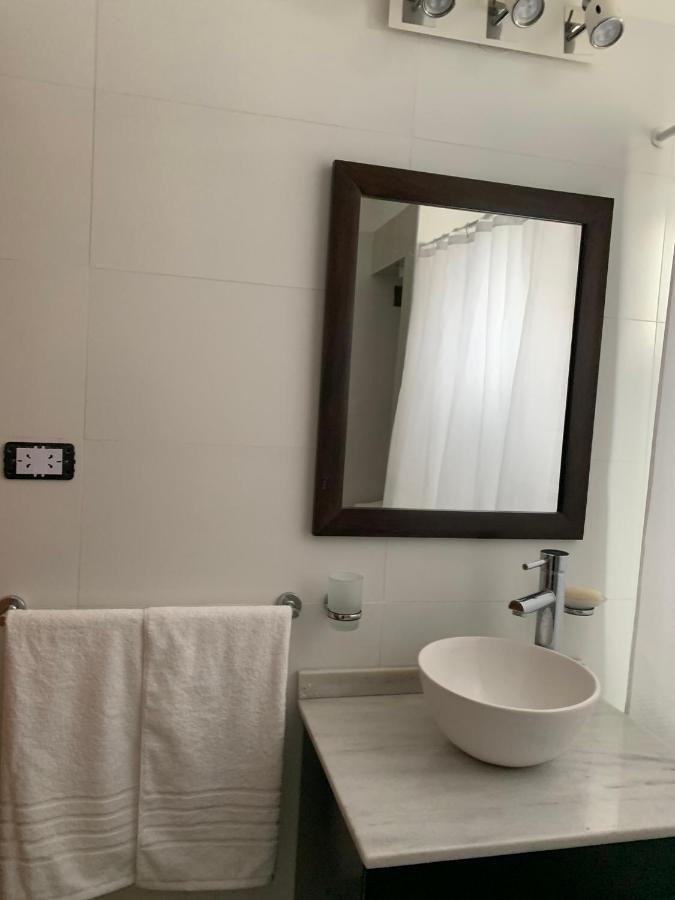 3 Amplios Ambientes Excelente Ubicacion-avenida Corrientes Almagro- Cerca De Todo Apartamento Buenos Aires