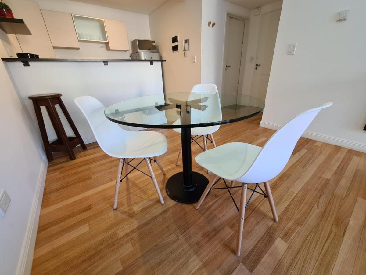 Deluxe In Excellent Location Apartment *