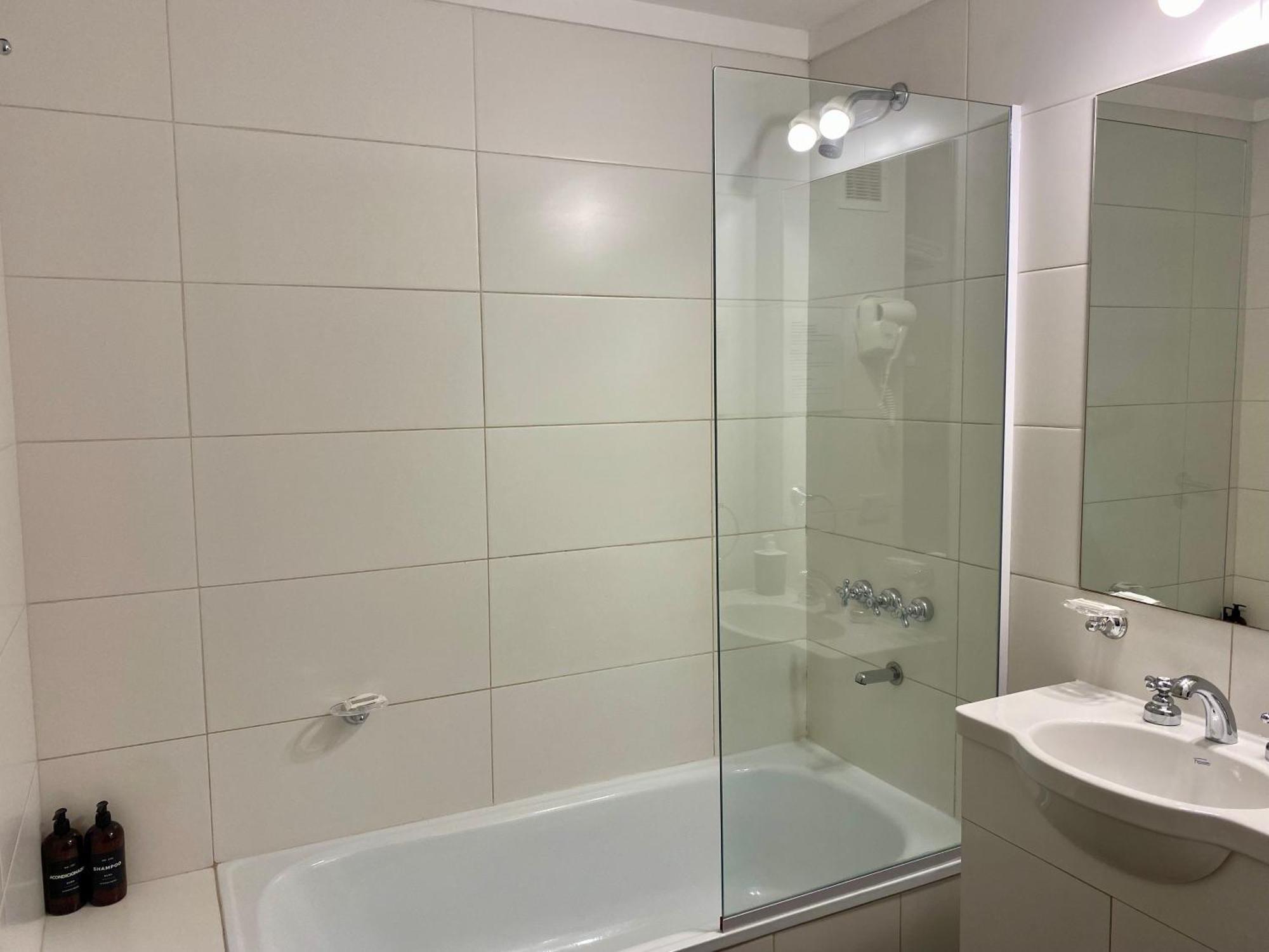 Apartment Centrico Y Moderno Con Balcon, Piscina, Gimnasio Y Laundry *