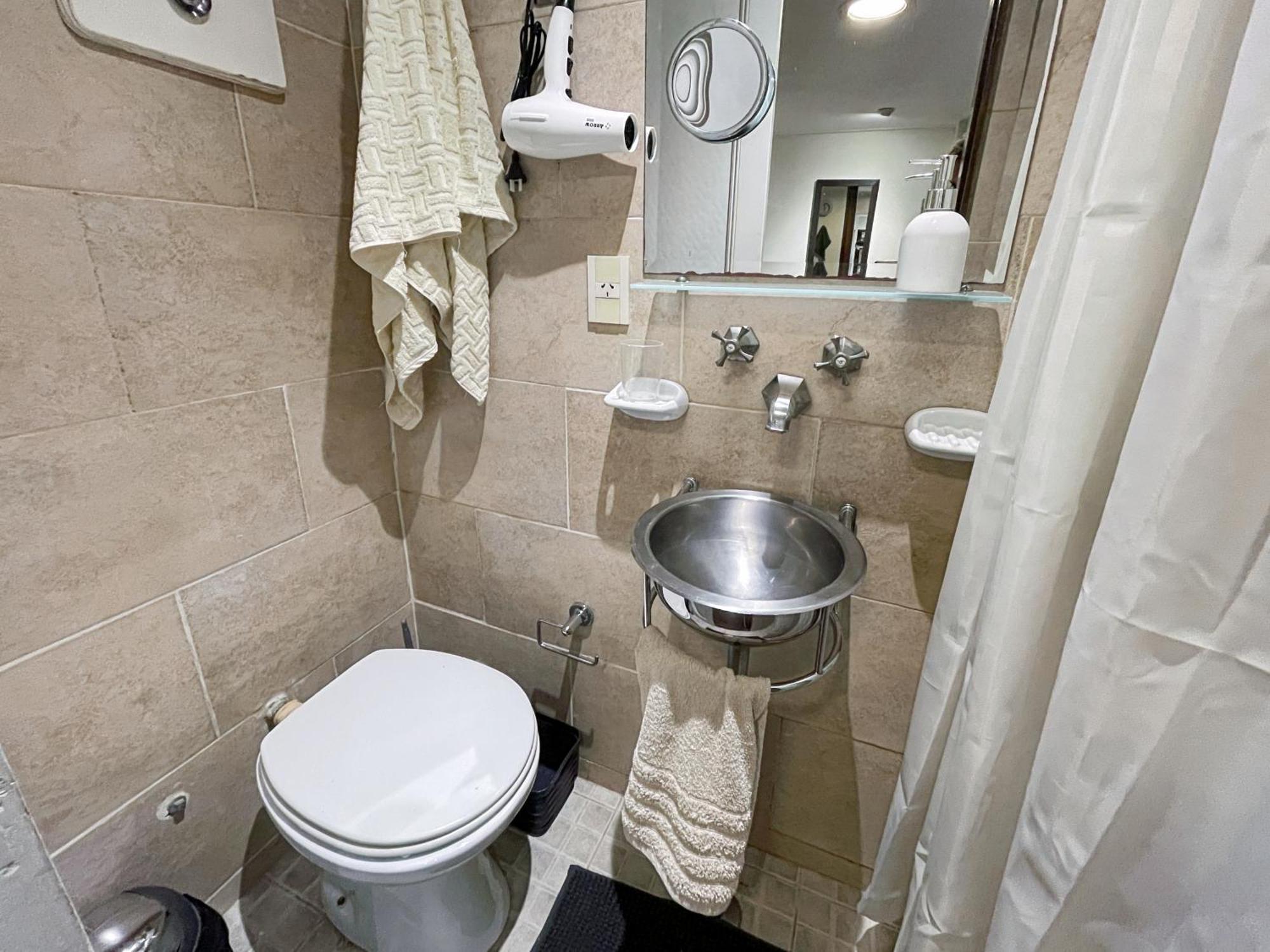 Downtown Charming Studio Apartment