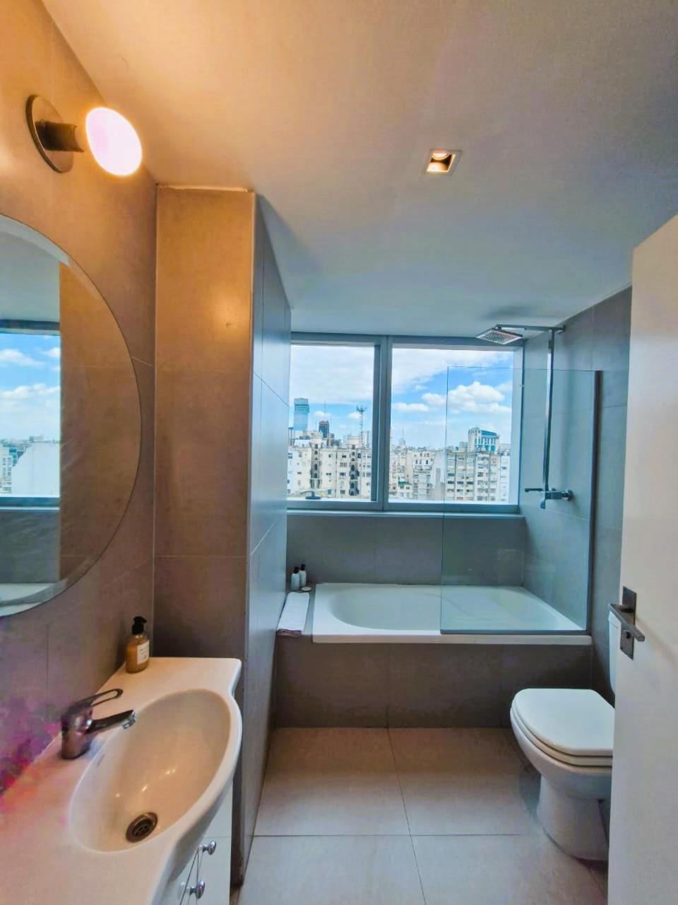 Downtown 3*