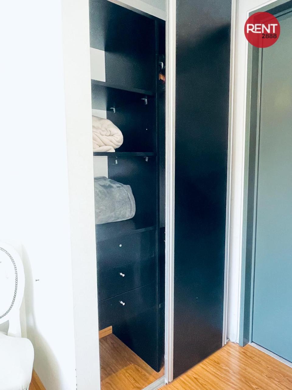 Rent Migueletes Apartment *