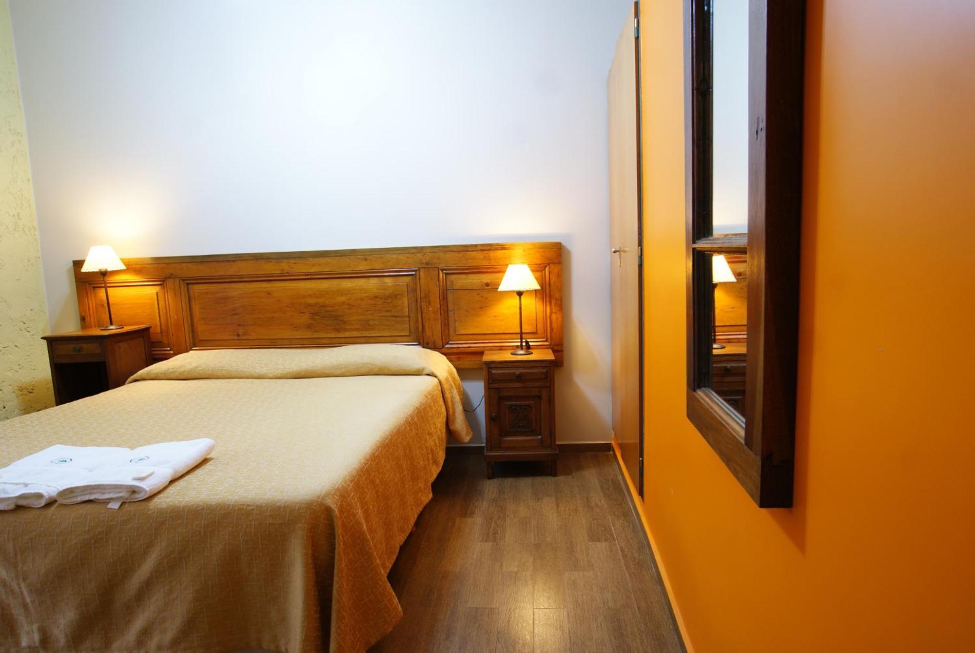 Parada Hotel *