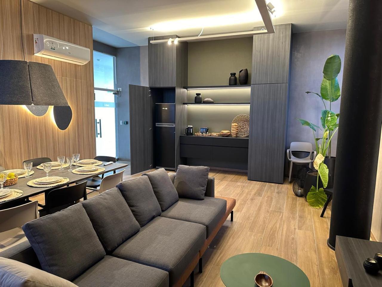 Lola Apartment *
